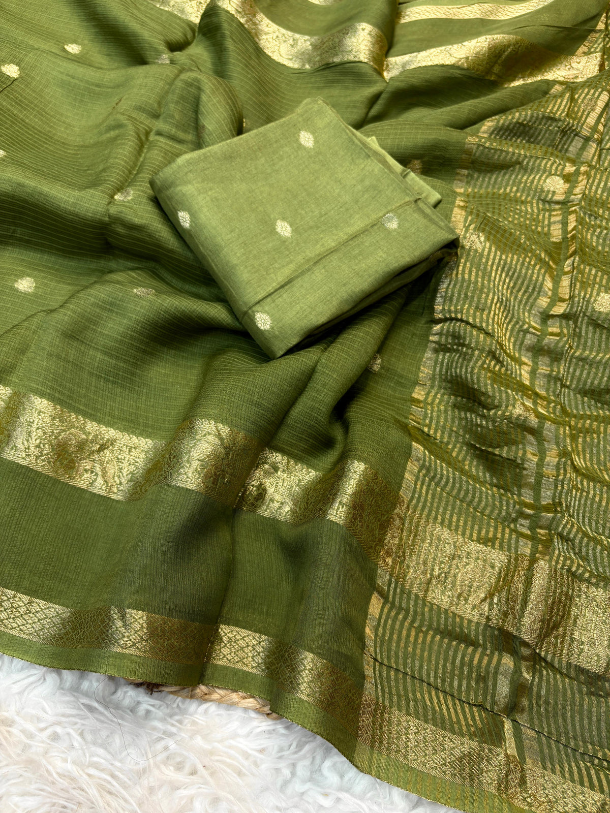 Pure Viscose Kota Doriya Saree with Jacquard Weaving Border