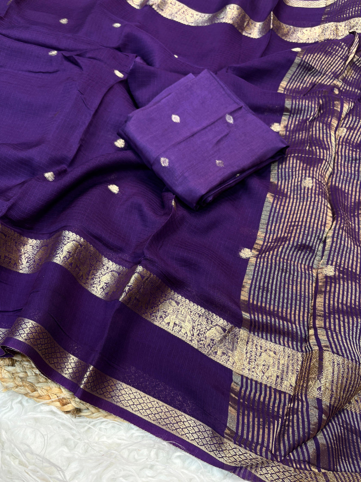 Pure Viscose Kota Doriya Saree with Jacquard Weaving Border