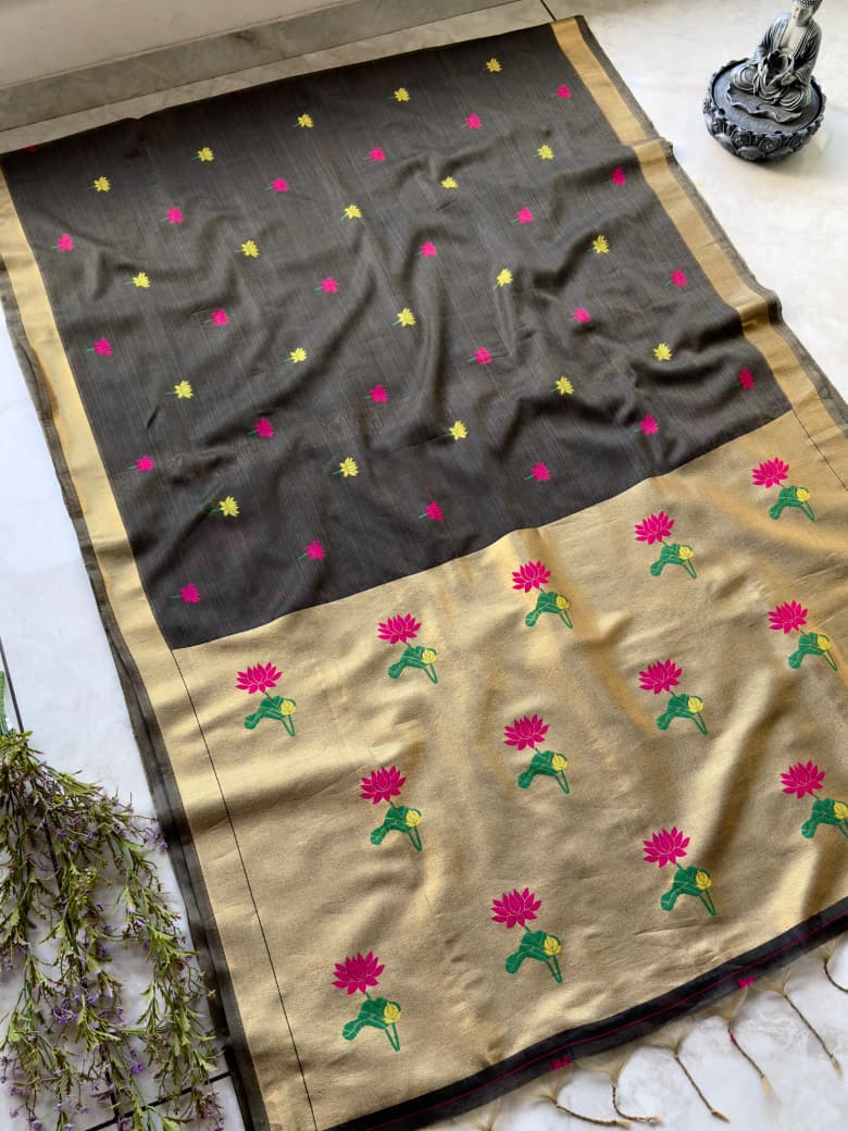 Black colour Soft Munga Cotton Lotus Jamdani Saree