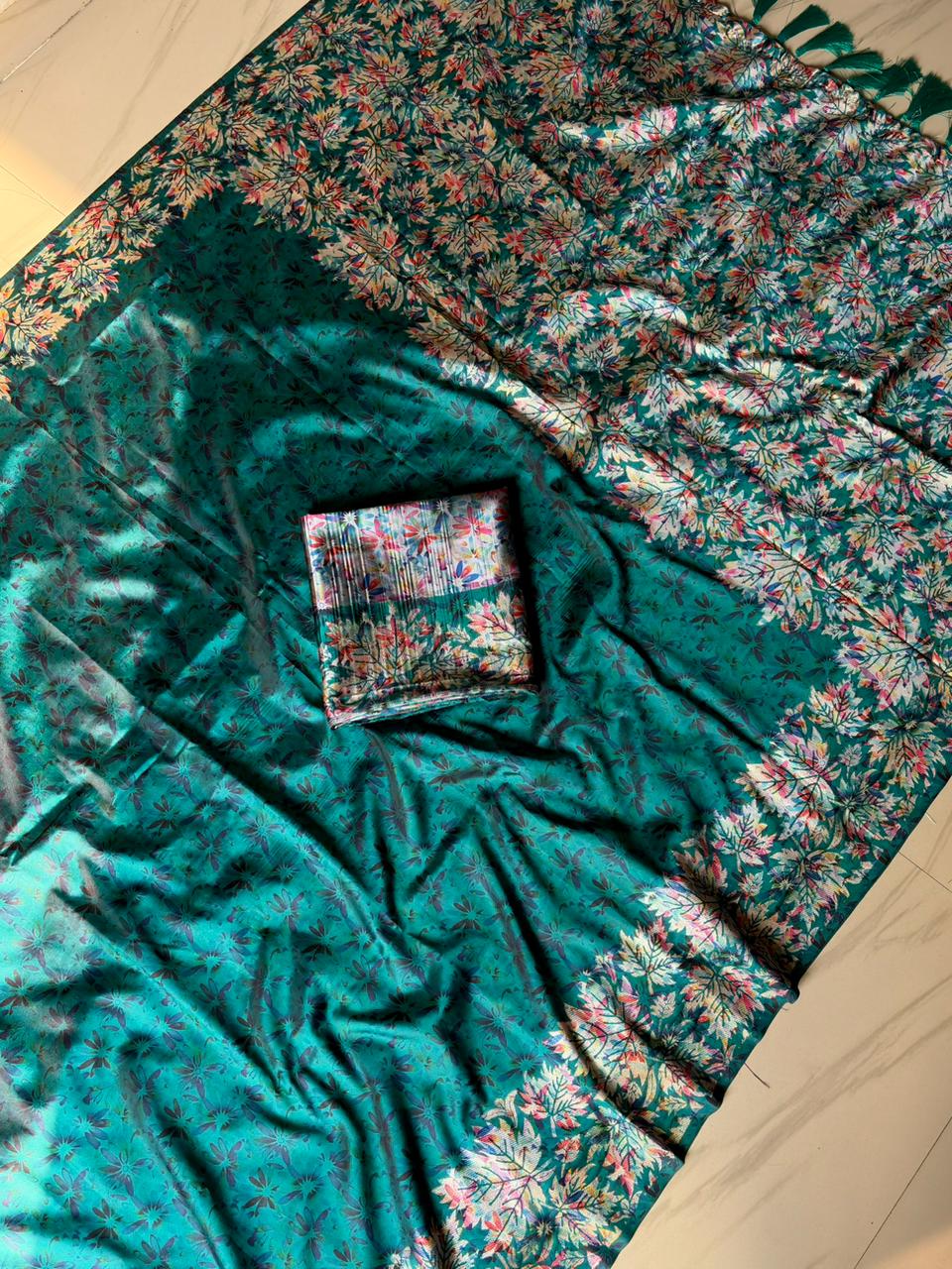 Rama Green fabric with floral patterns 