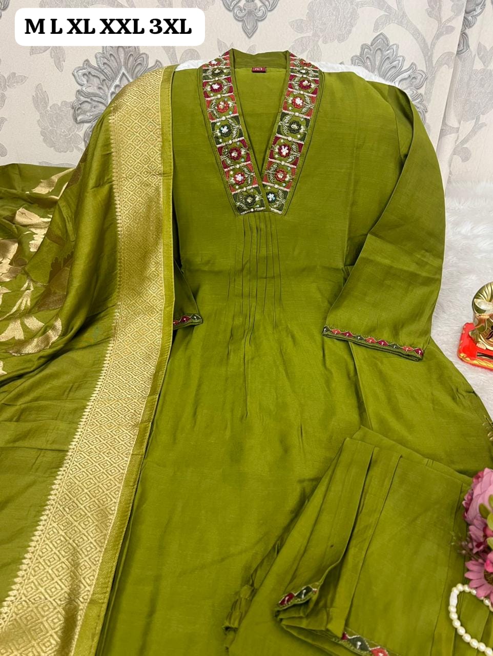 parrot green