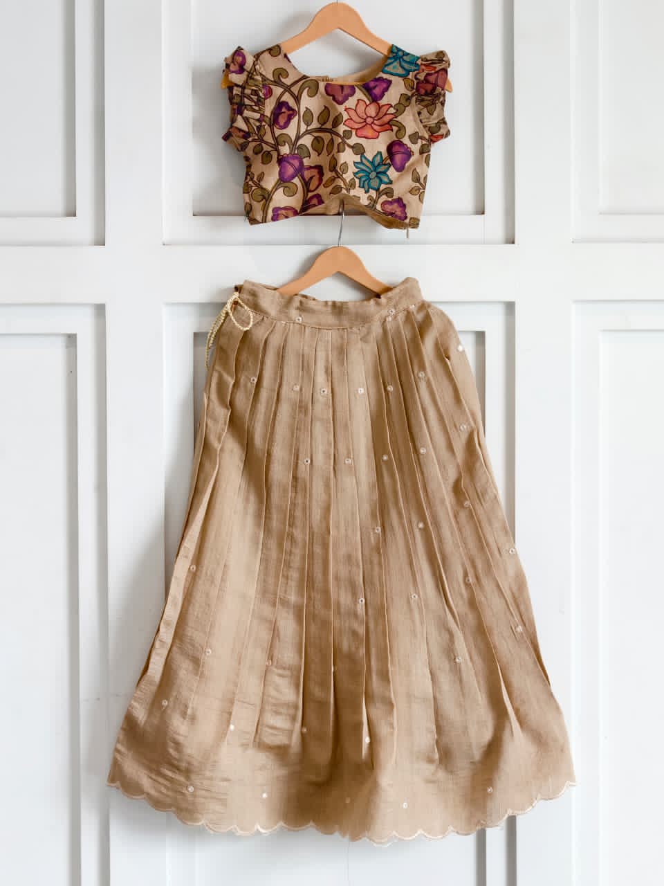 Beige 4