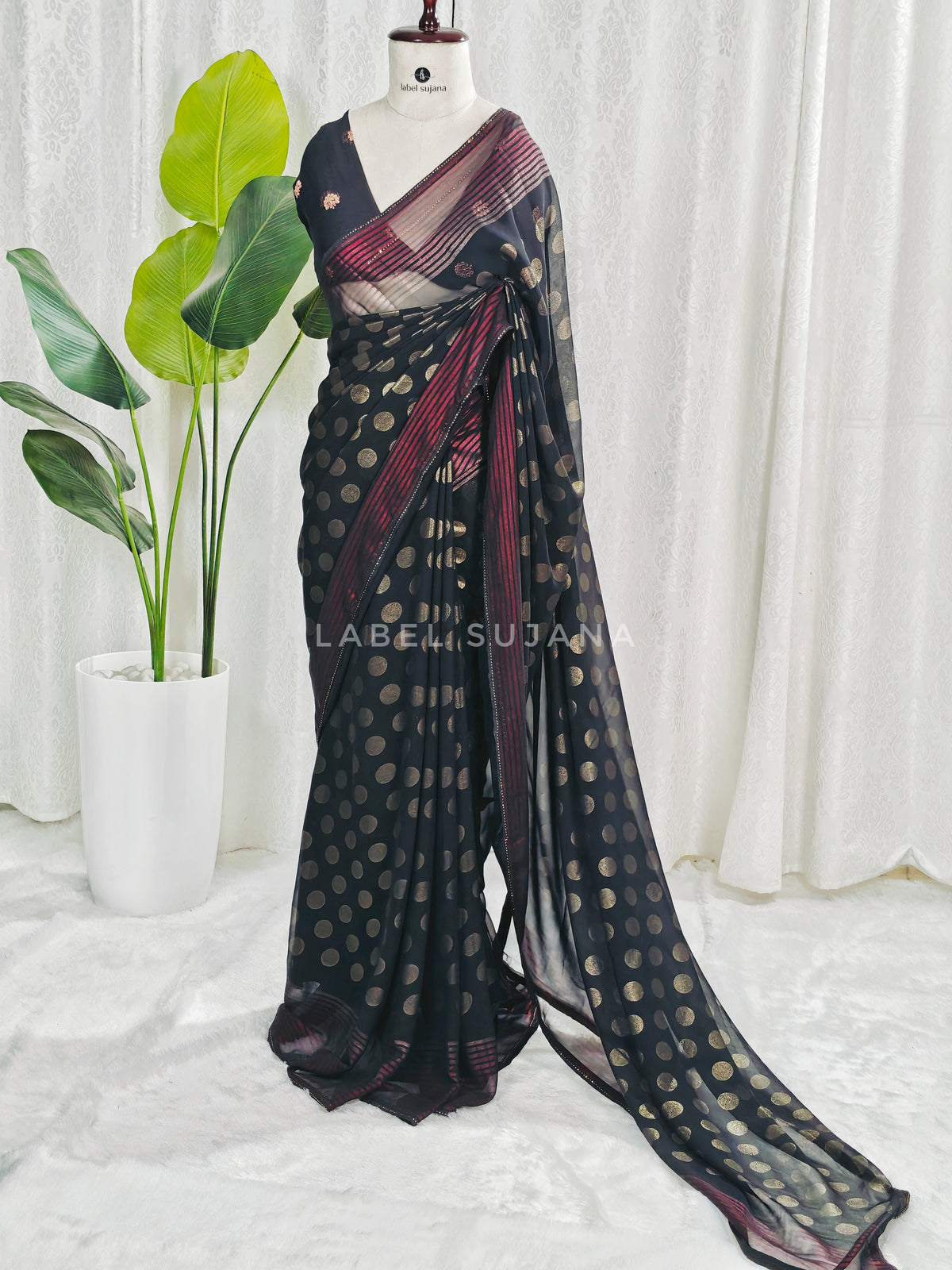 Shimmery Georgette Polka Dot Saree With Metallic Borders LSS20