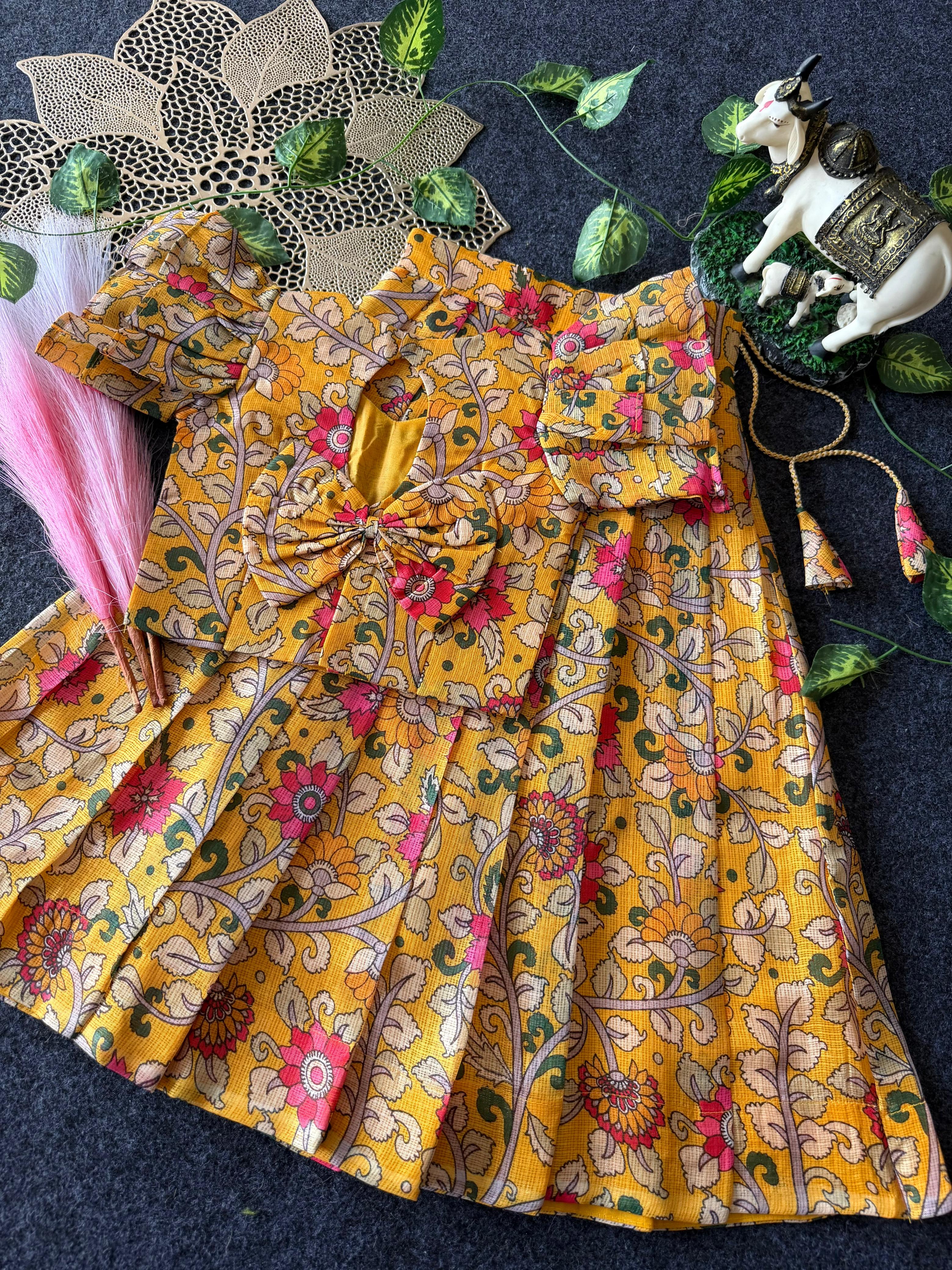 Dark yellow 