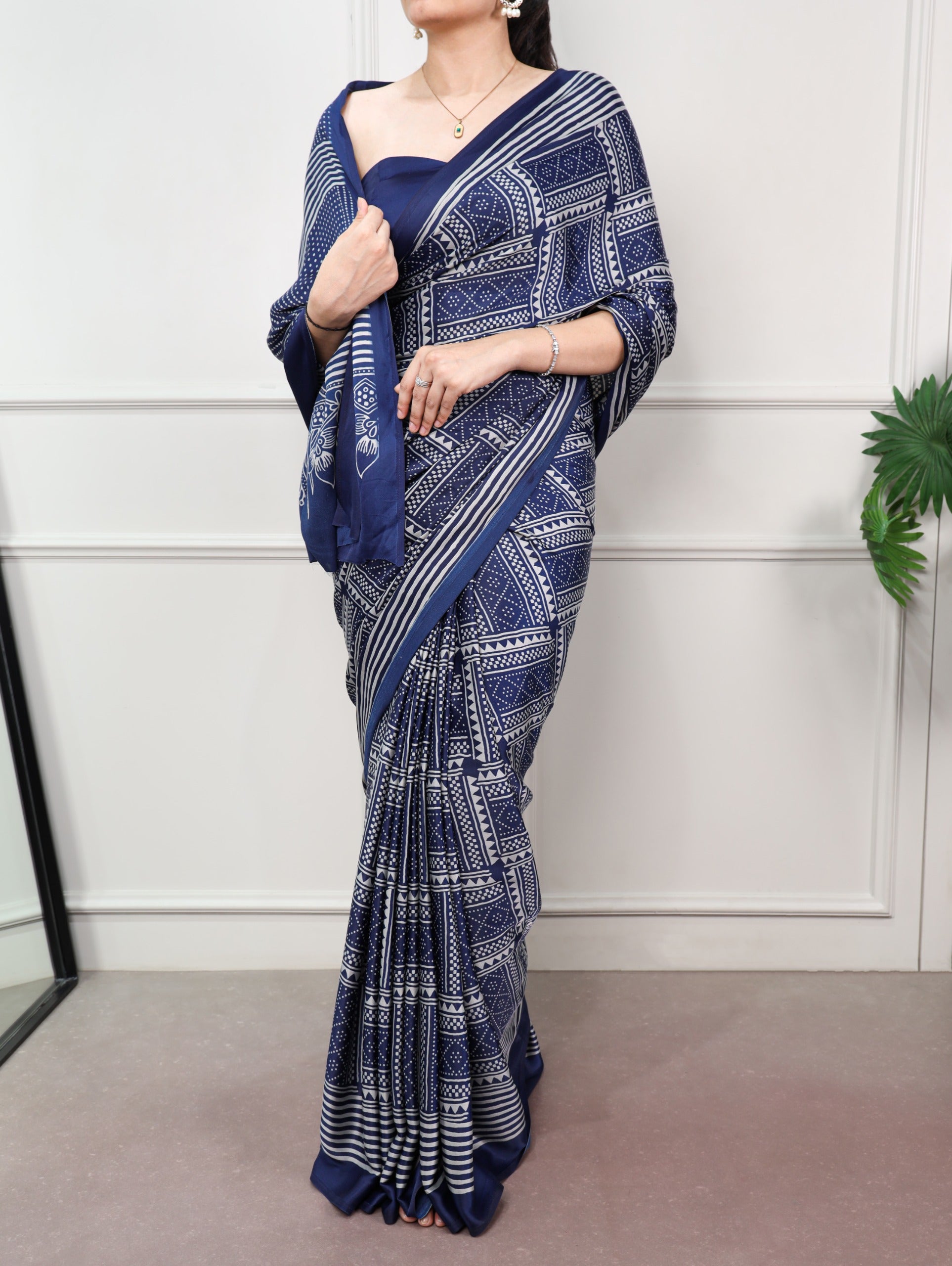 Navy blue Saree with floral patterns 