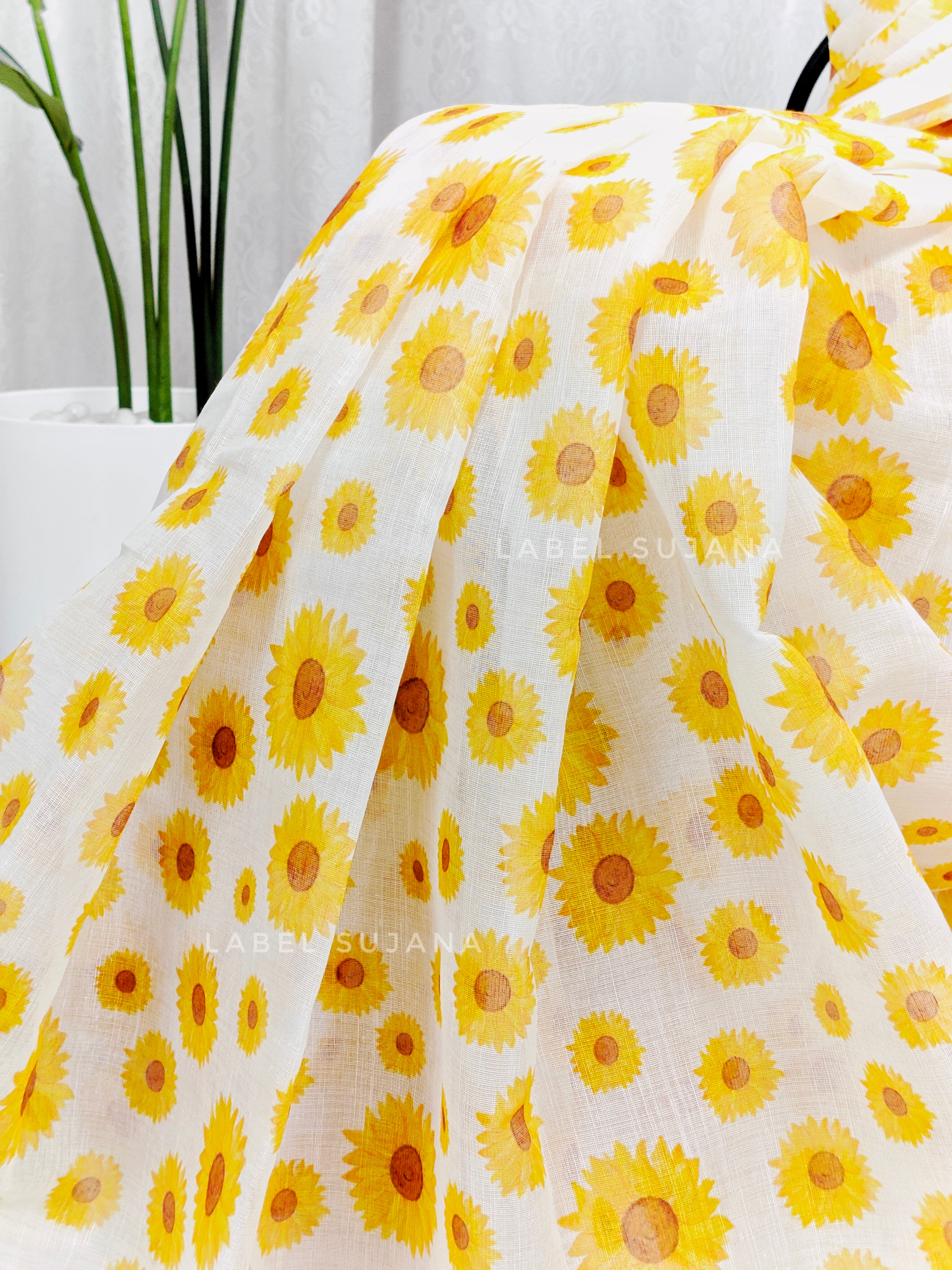 Sunflower Retro Saree LSS04