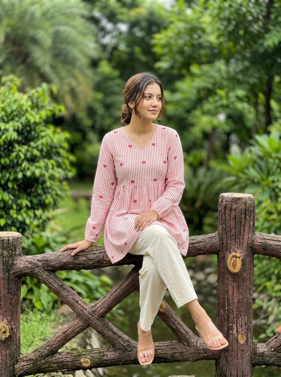 Baby Pink top and white pant
