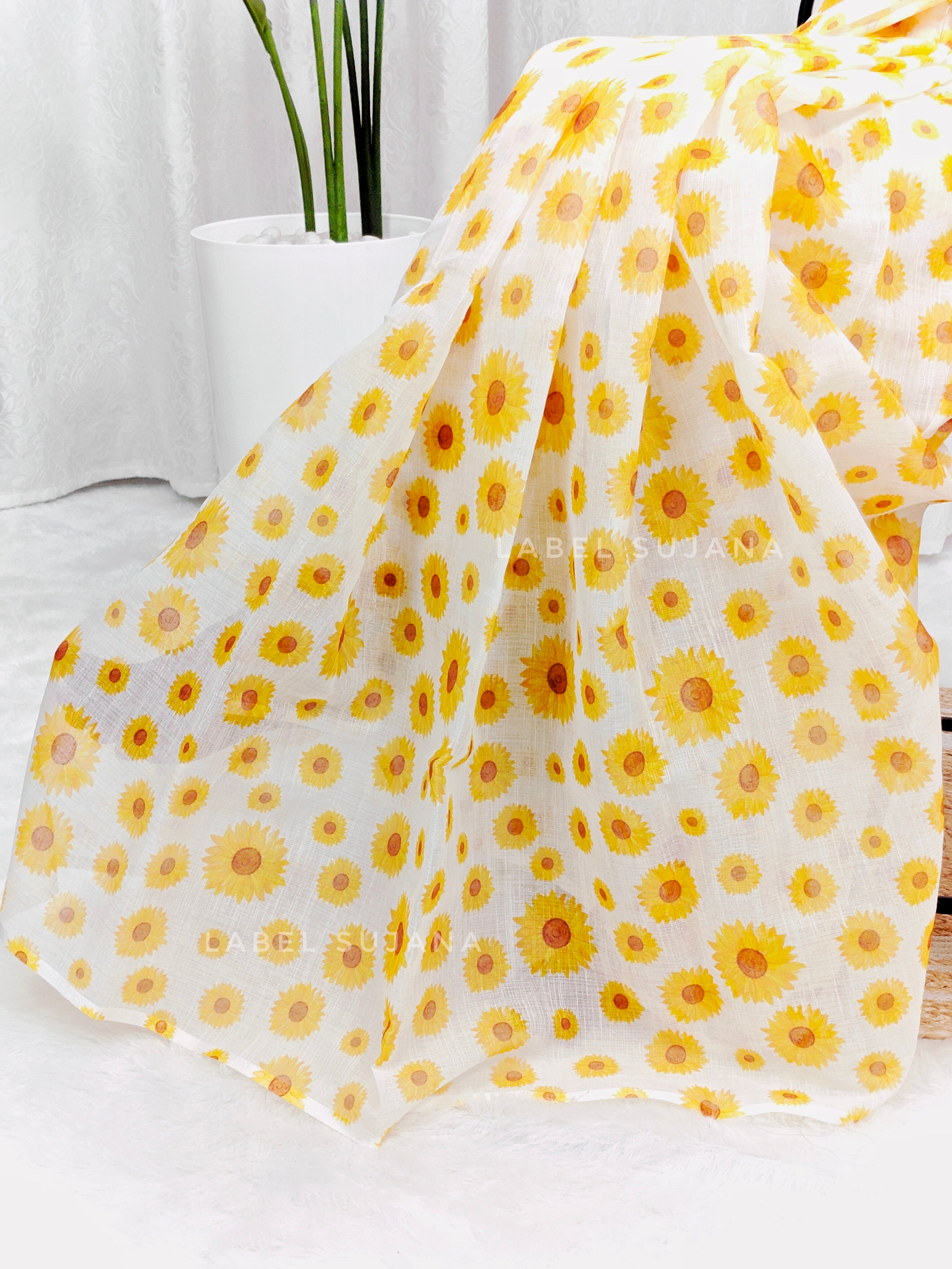 Sunflower Retro Saree LSS04