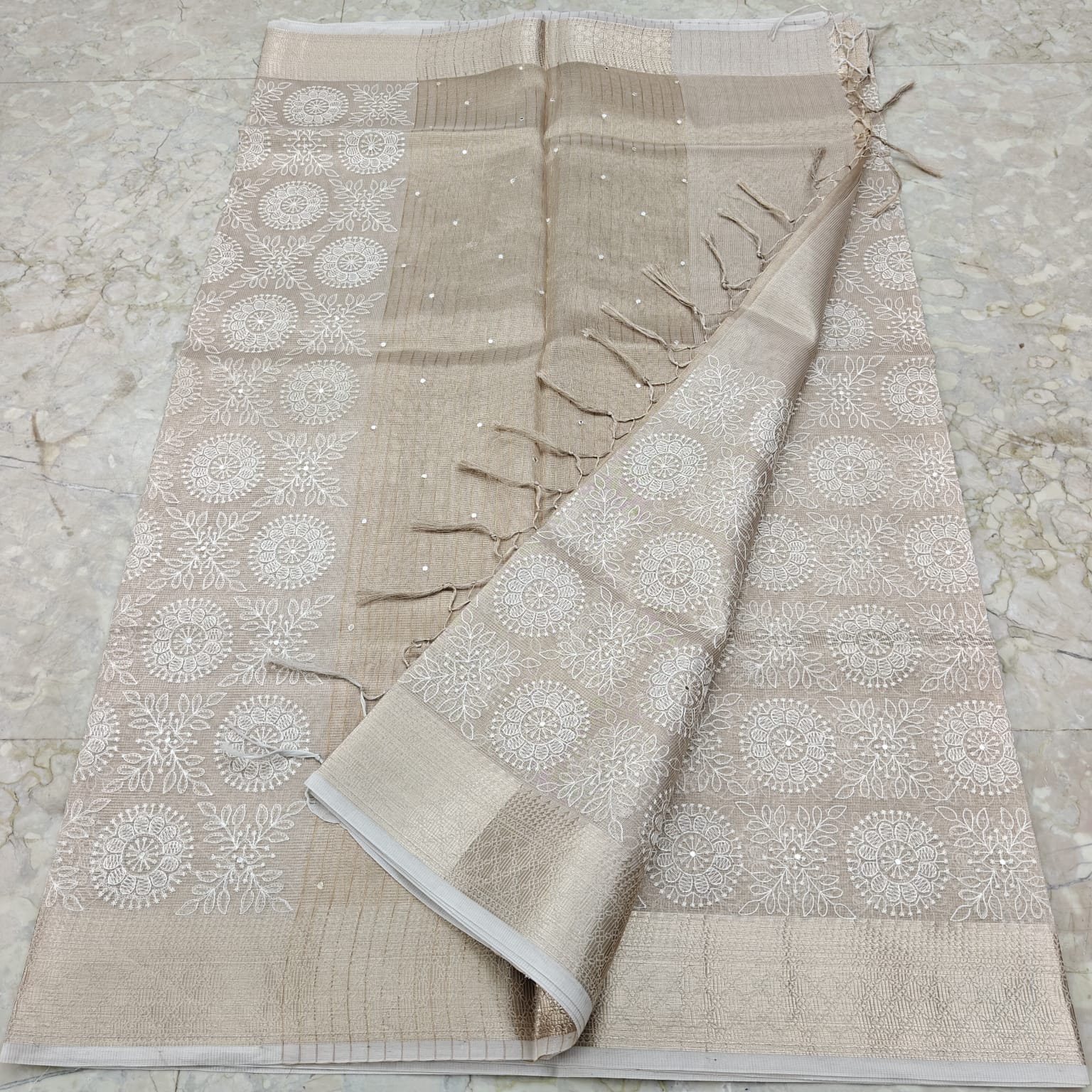 Beige 2