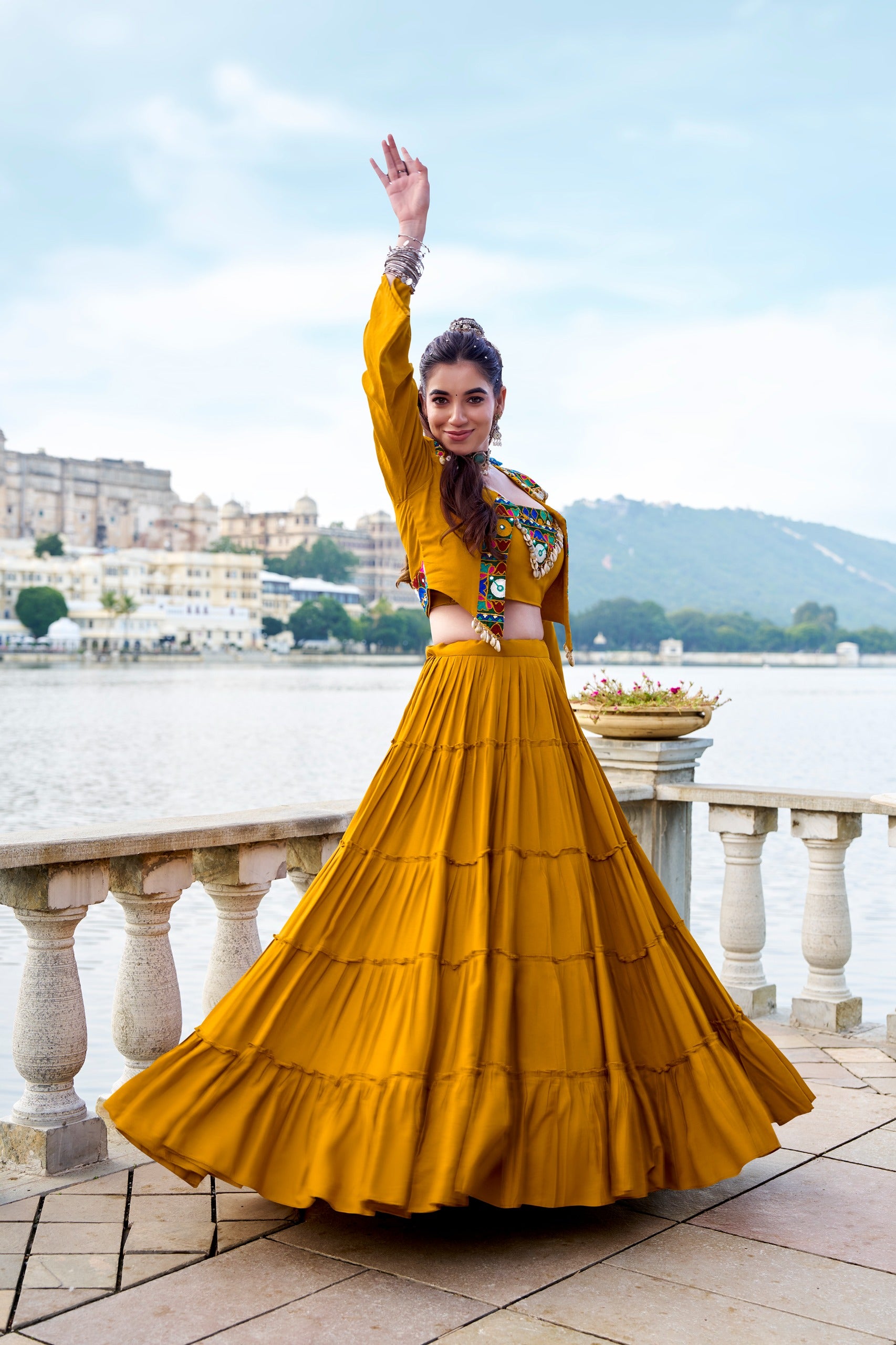 Mustard yellow 