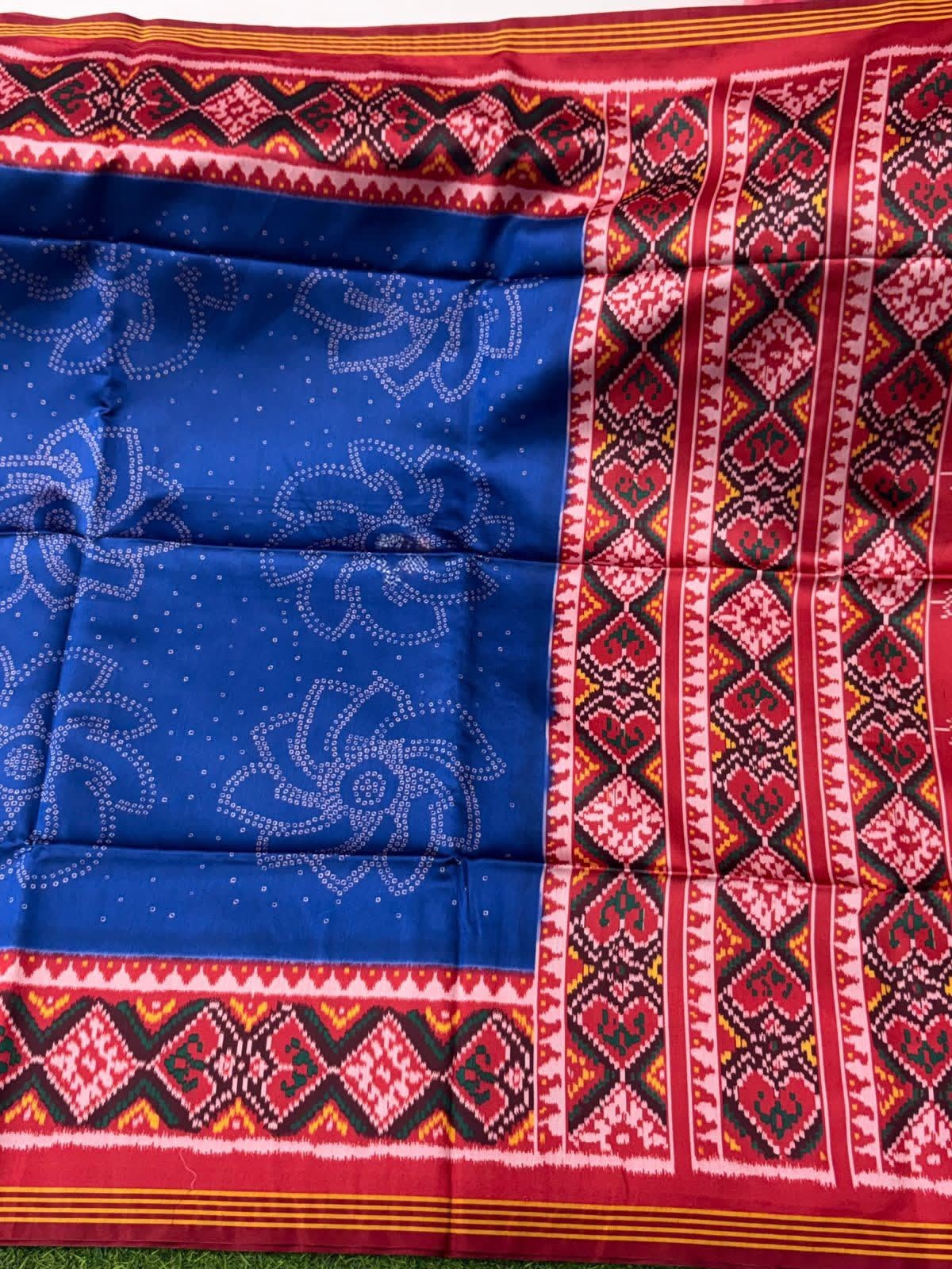 Royal blue 