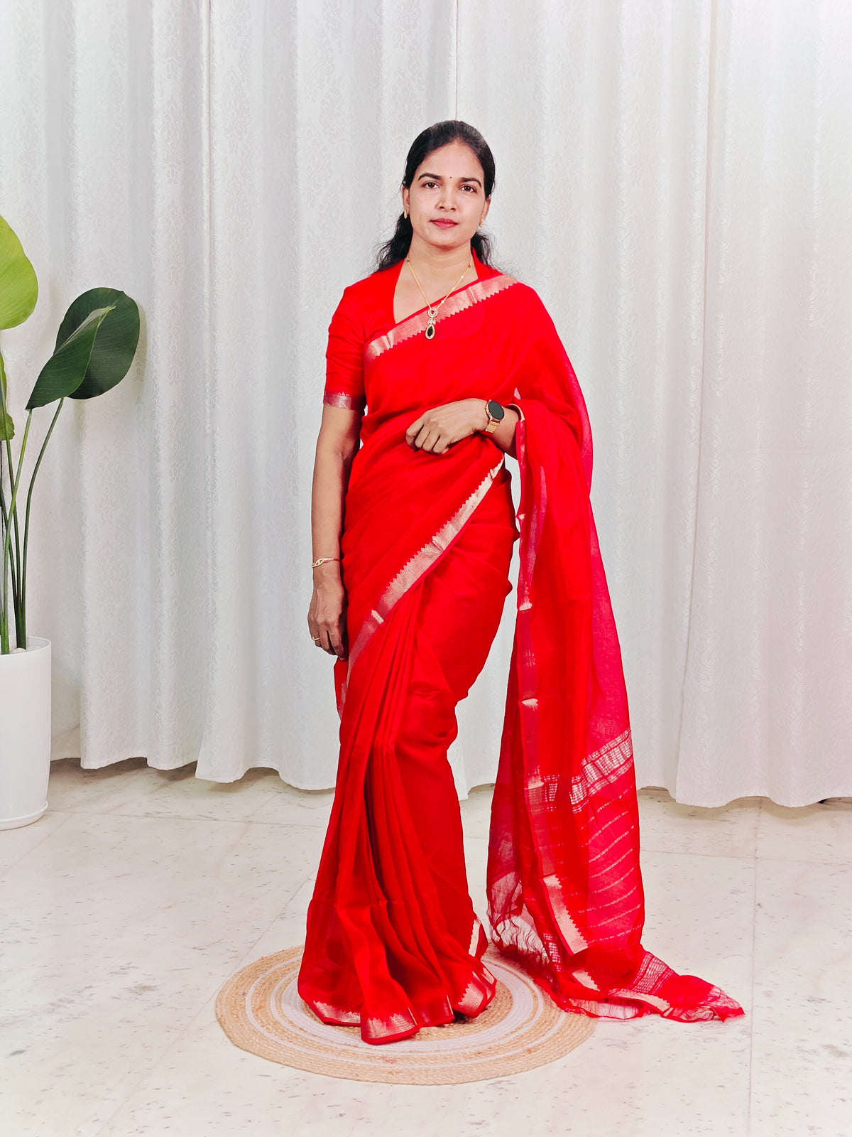 A Red Mangalagiri Handloom pattu saree