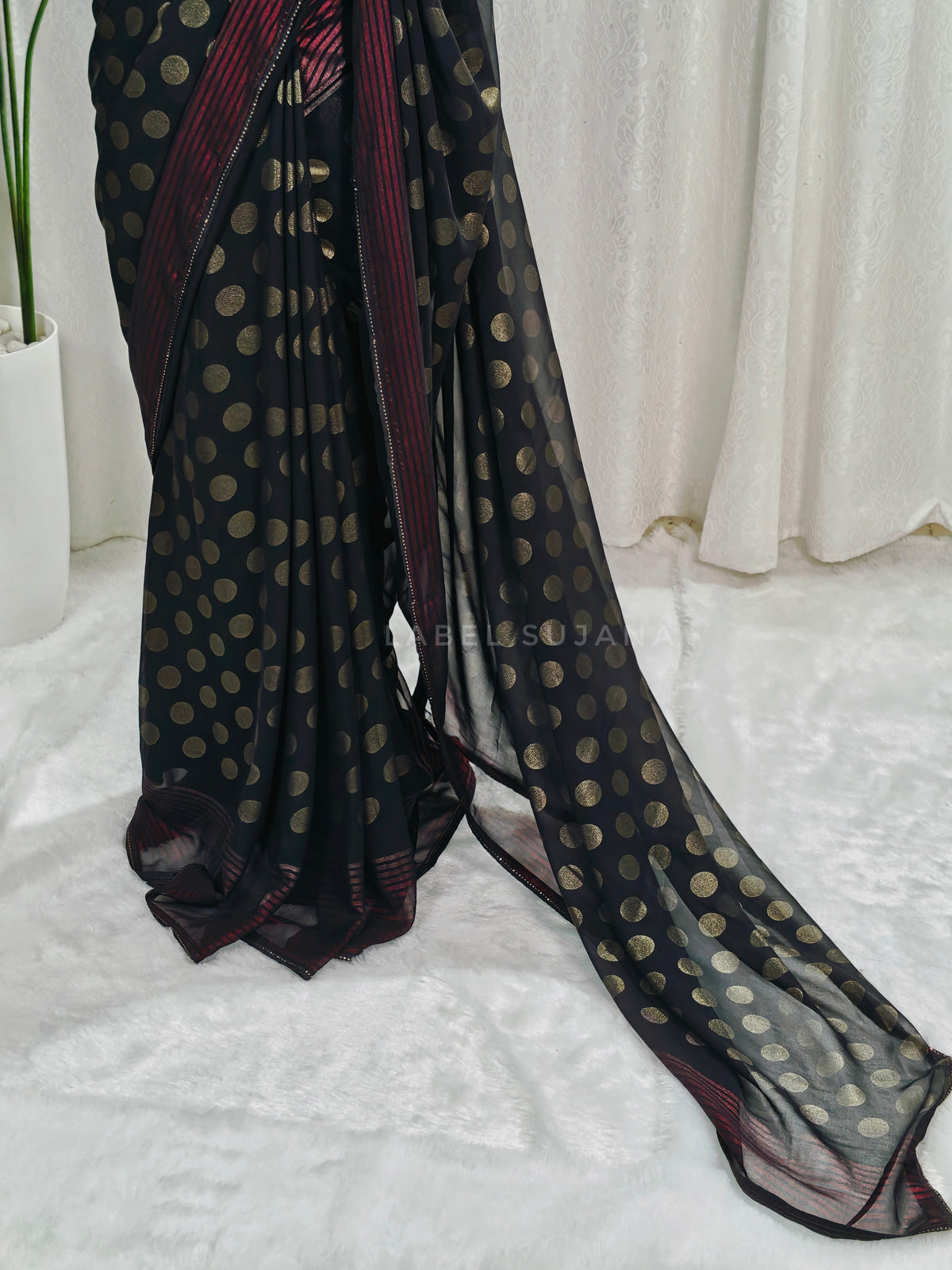 Shimmery Georgette Polka Dot Saree With Metallic Borders LSS20