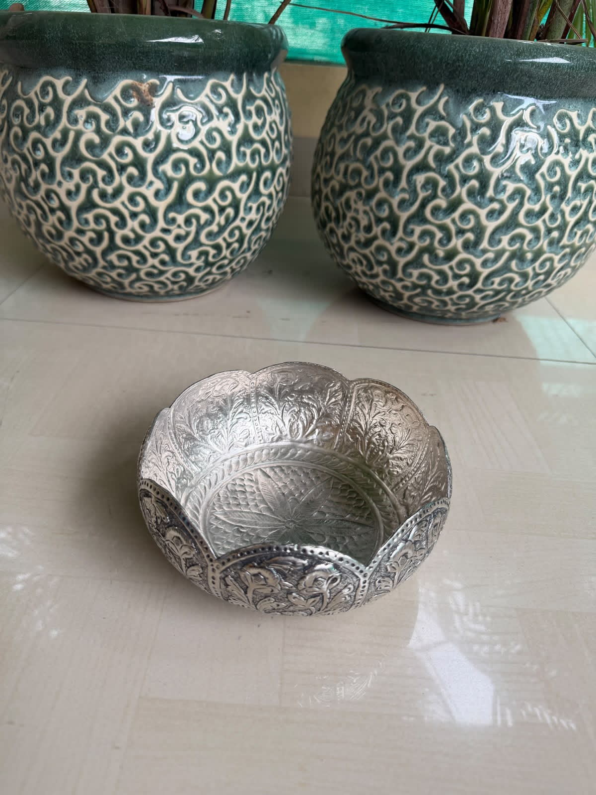 German Silver flower cut urli