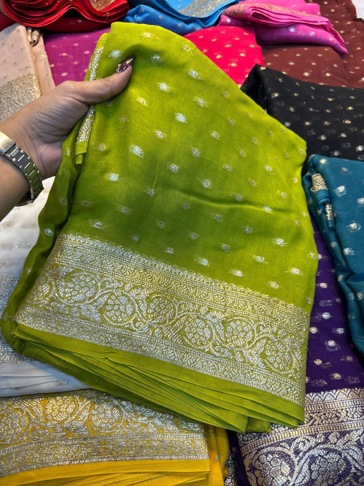 parrot green