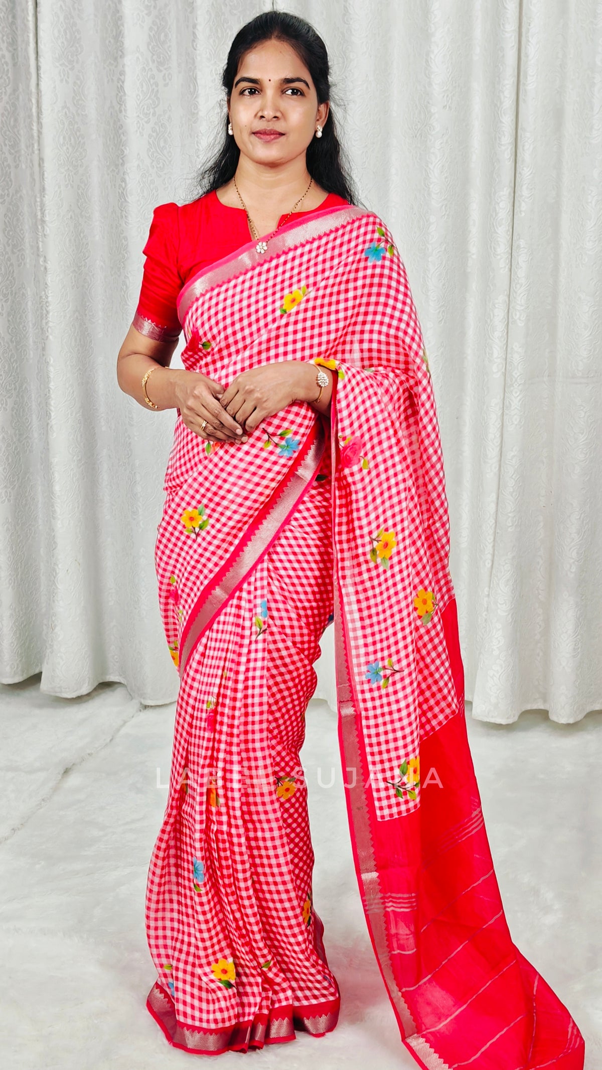 Pink colour Mangalagiri checks and floral saree