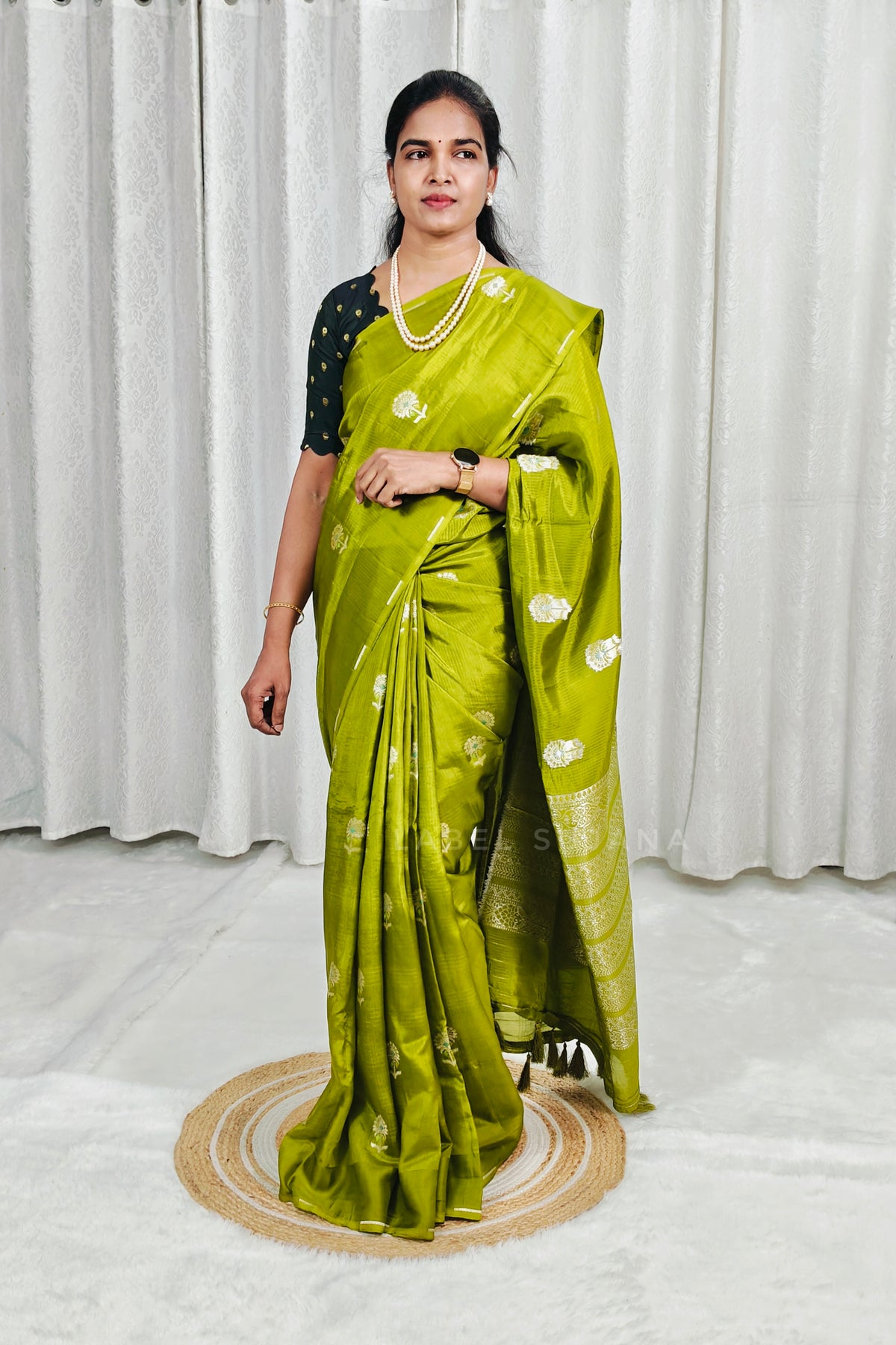 Mehendi Green Premium Chiniya Silk Saree