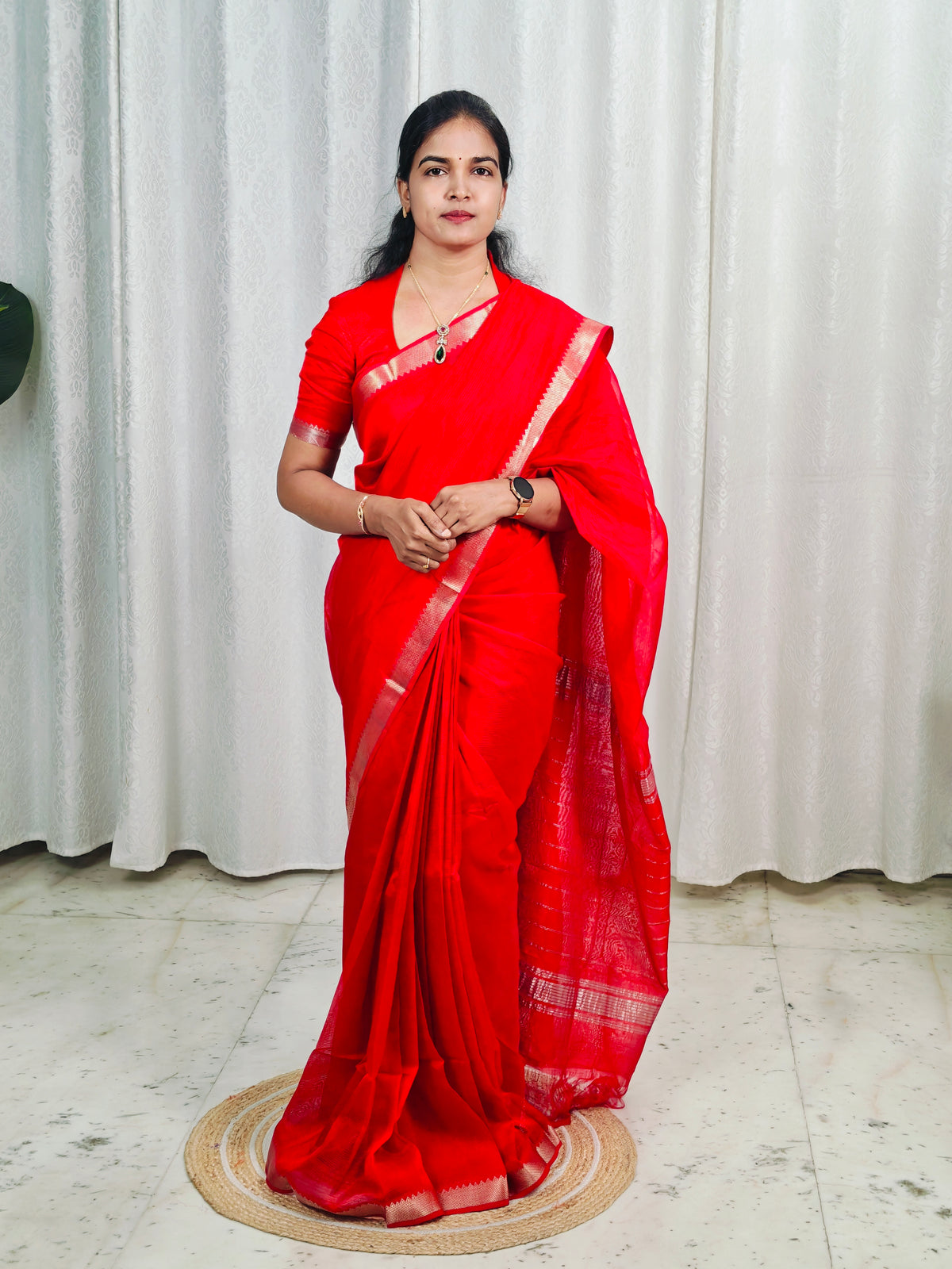 A Red Mangalagiri Handloom pattu saree