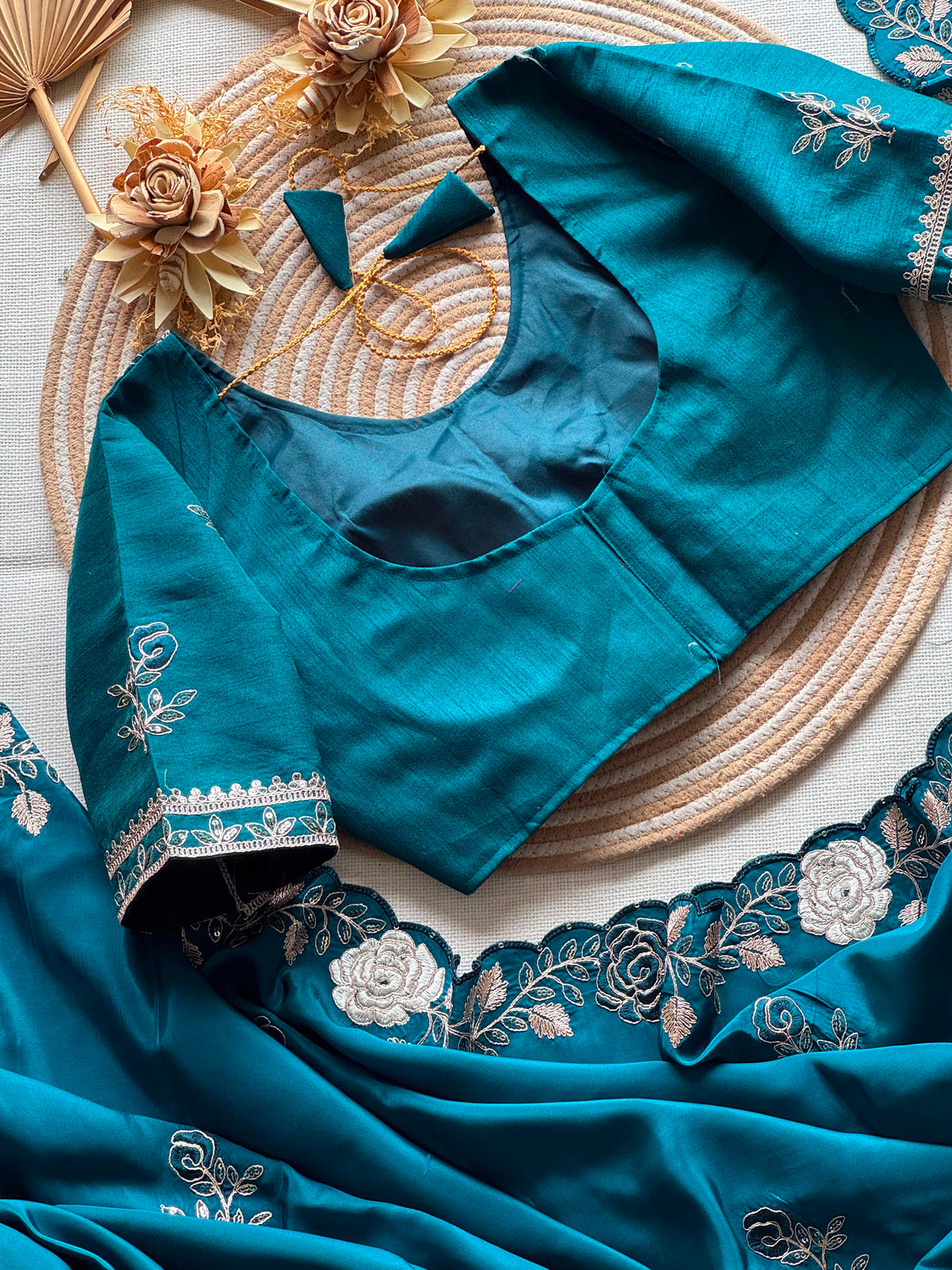 Peacock blue 
