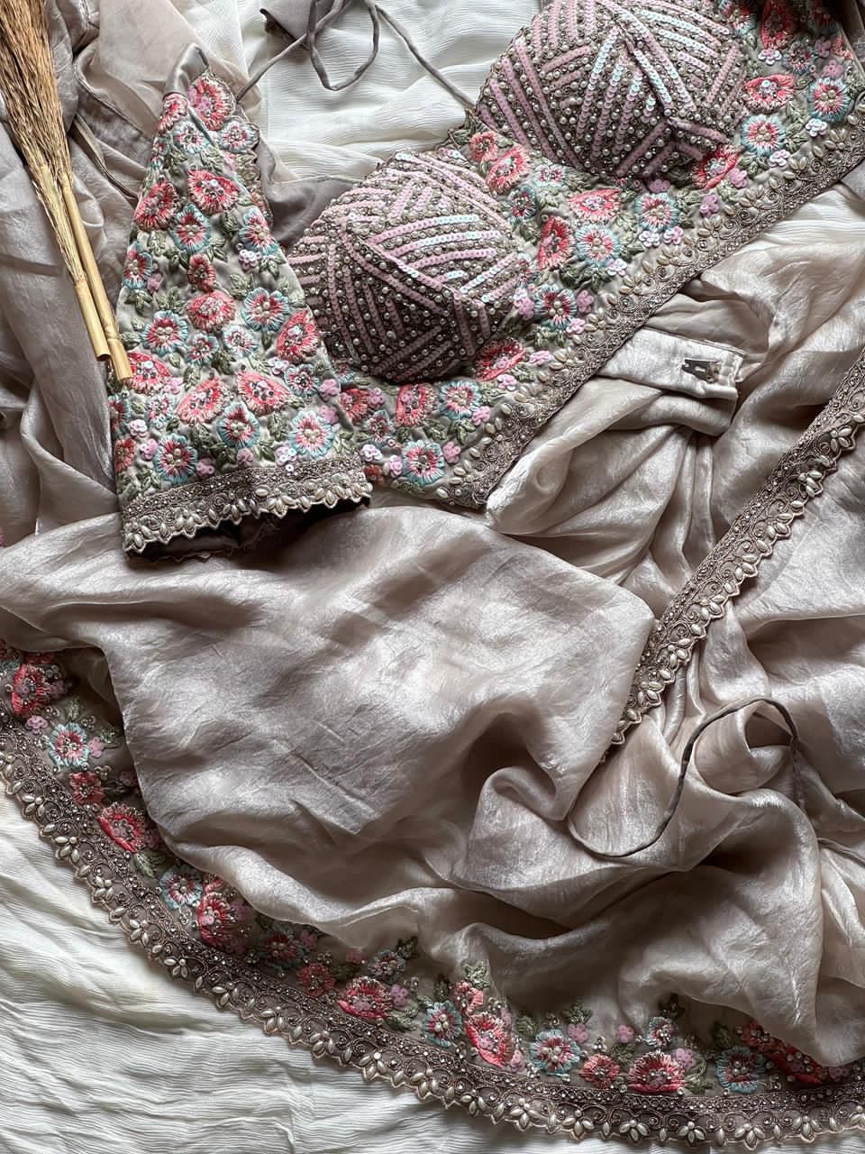 1 minute Cocktail Saree