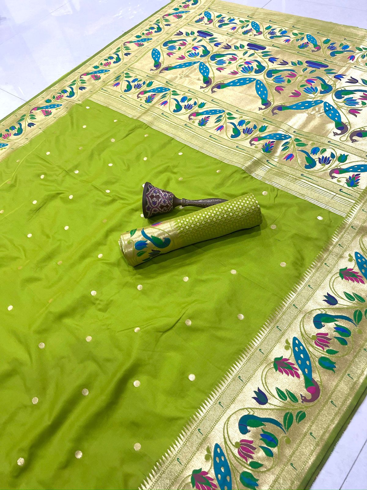 Parrot Green 