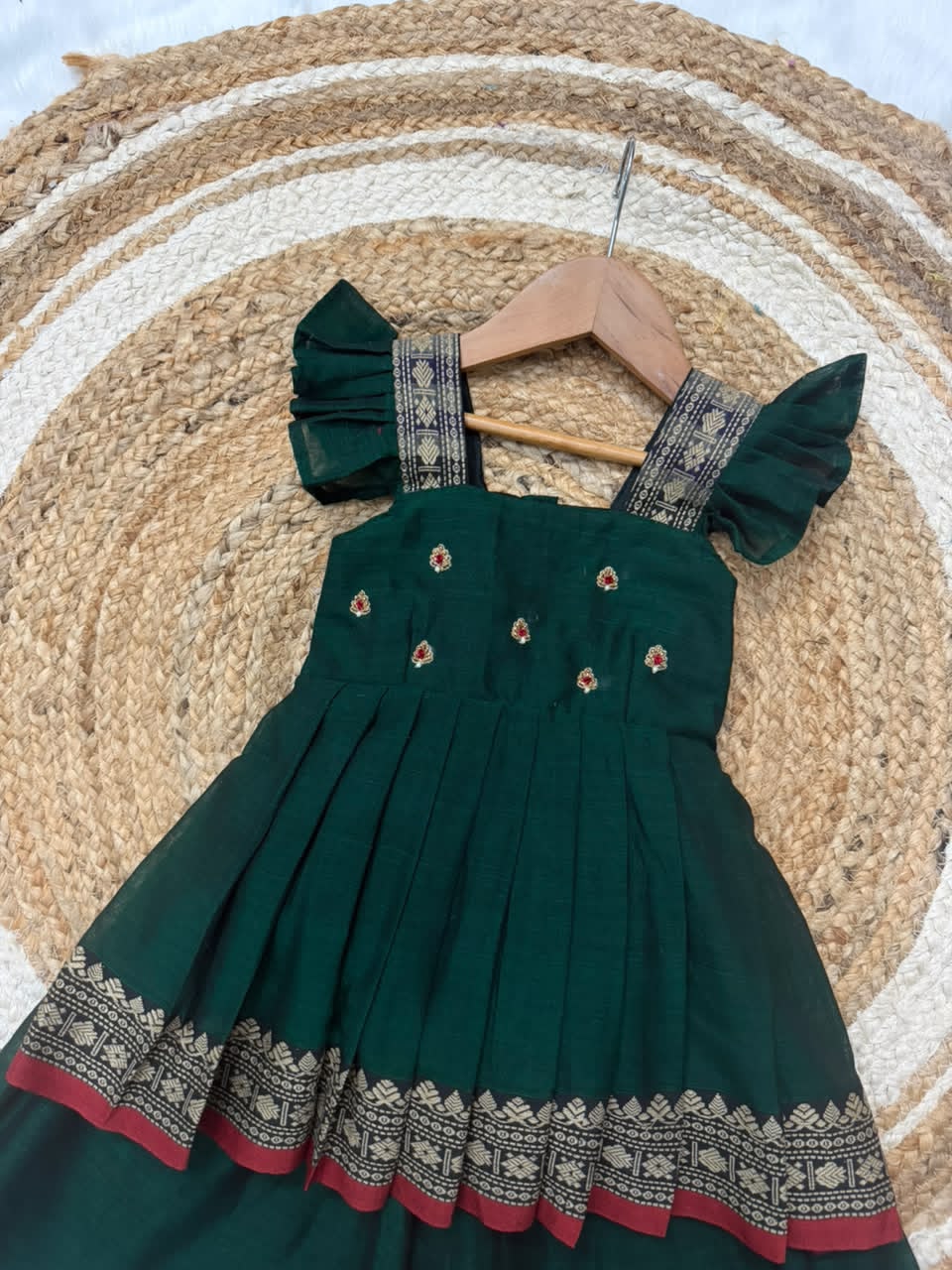 Dark green 