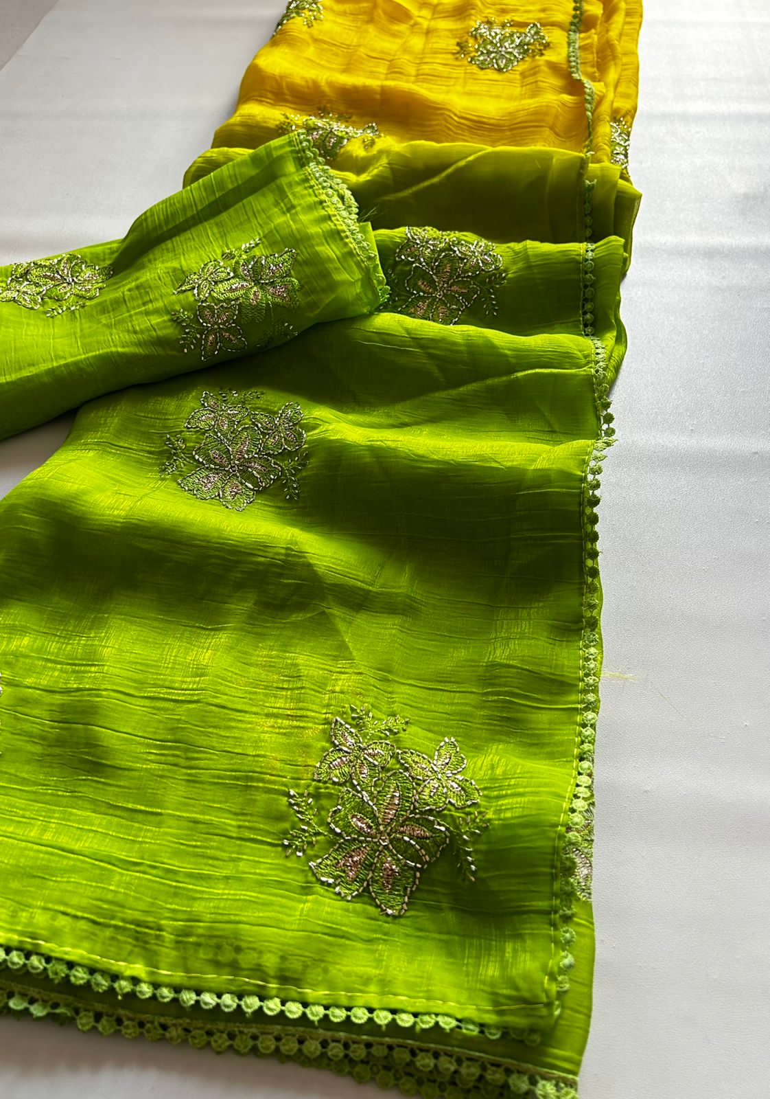 Parrot Green 