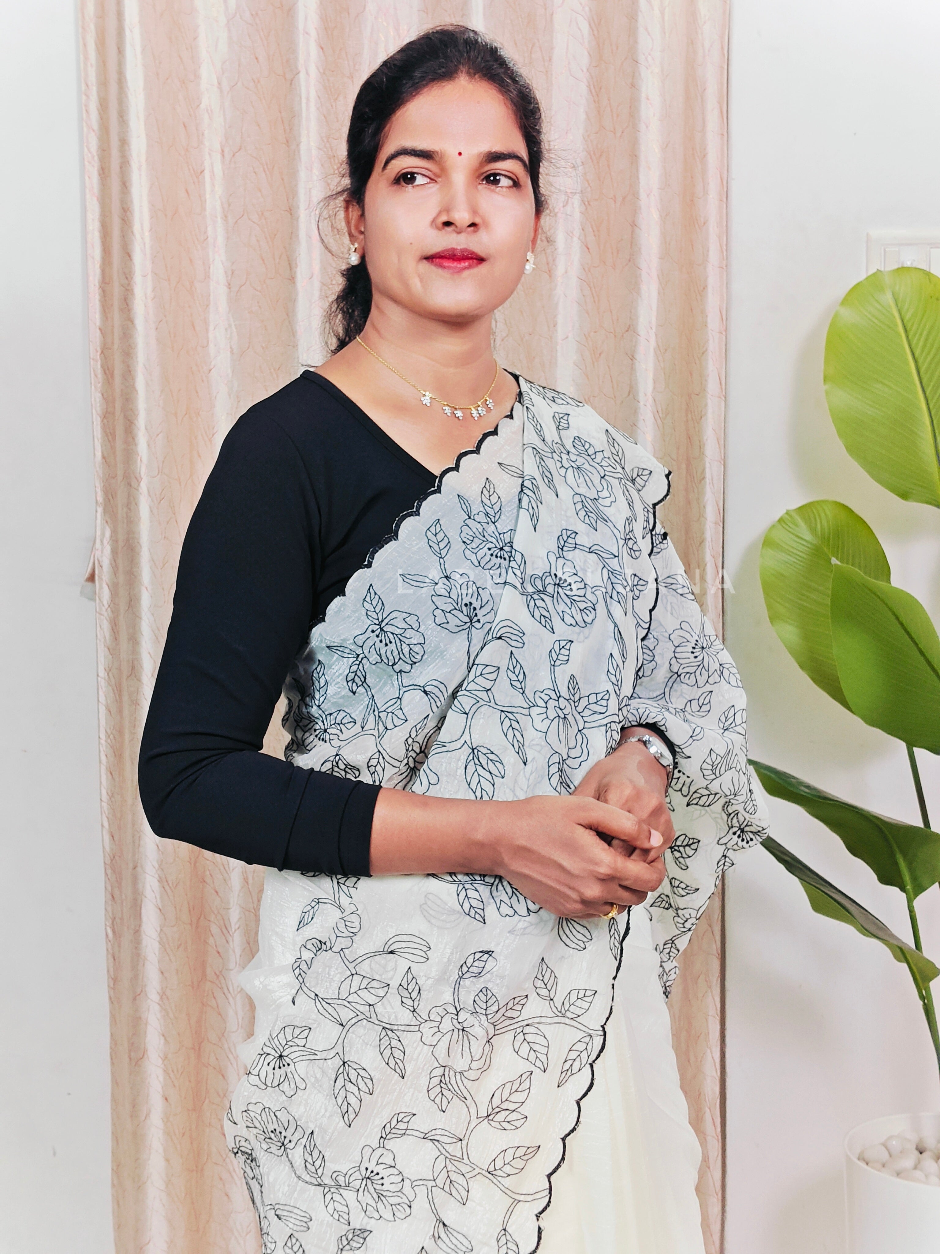 Crunchy crush saree LSS07