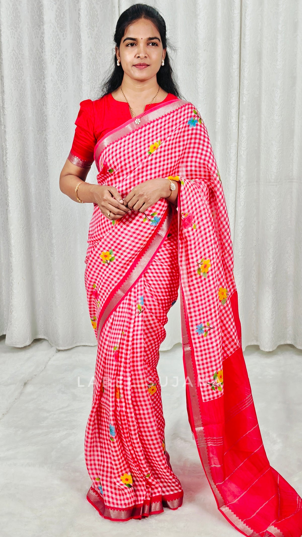 Pink colour Mangalagiri checks and floral saree