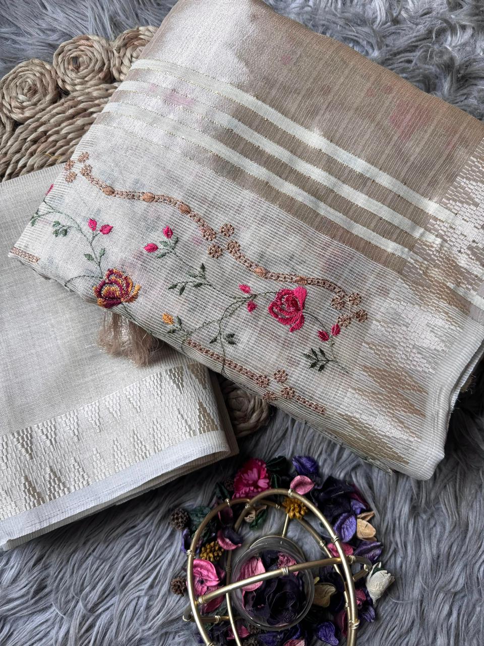 Gold colour Premium Banarasi Tissue Silk Saree
