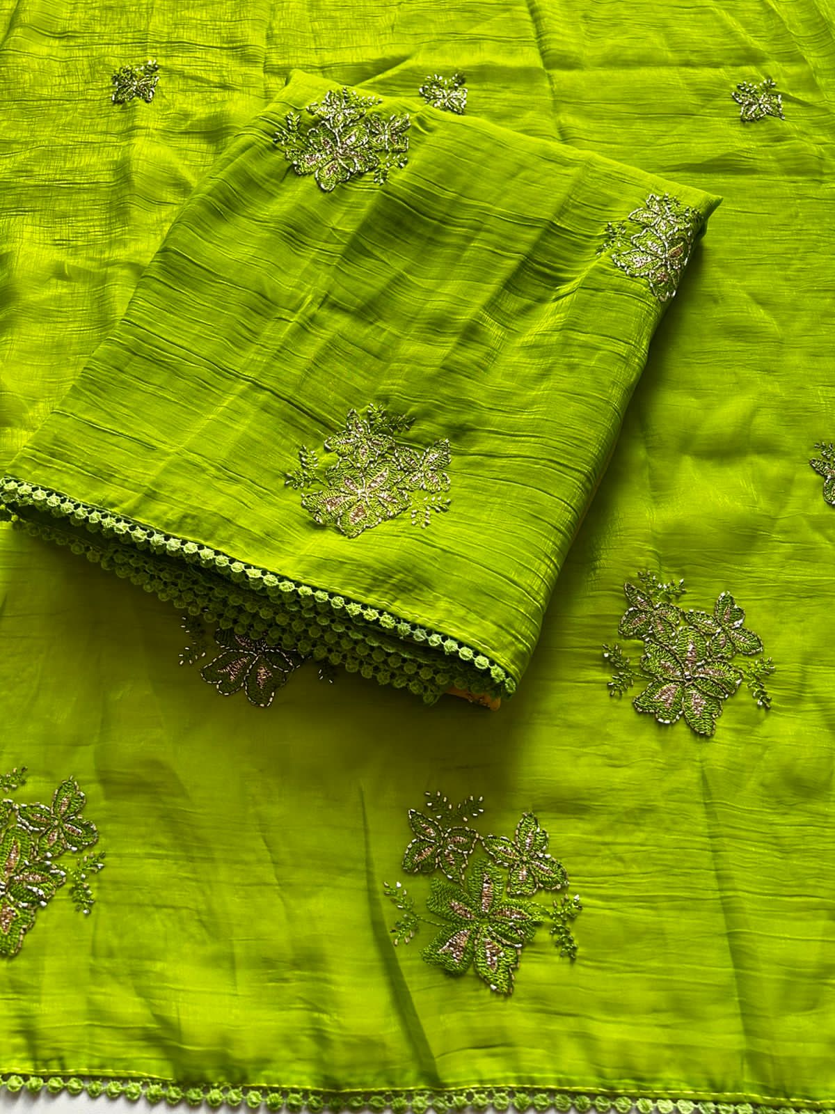 Parrot Green 