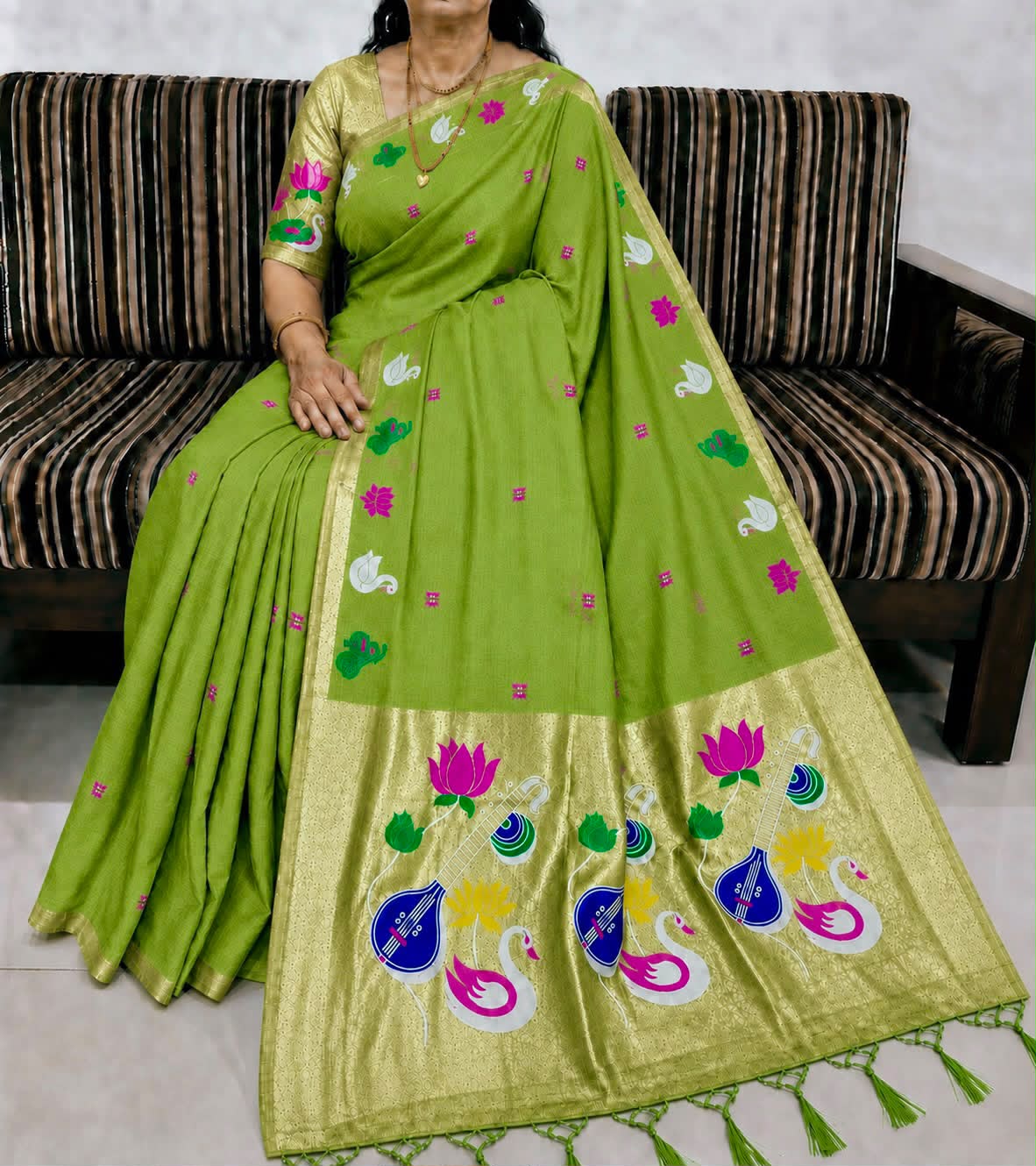 Parrot Green 