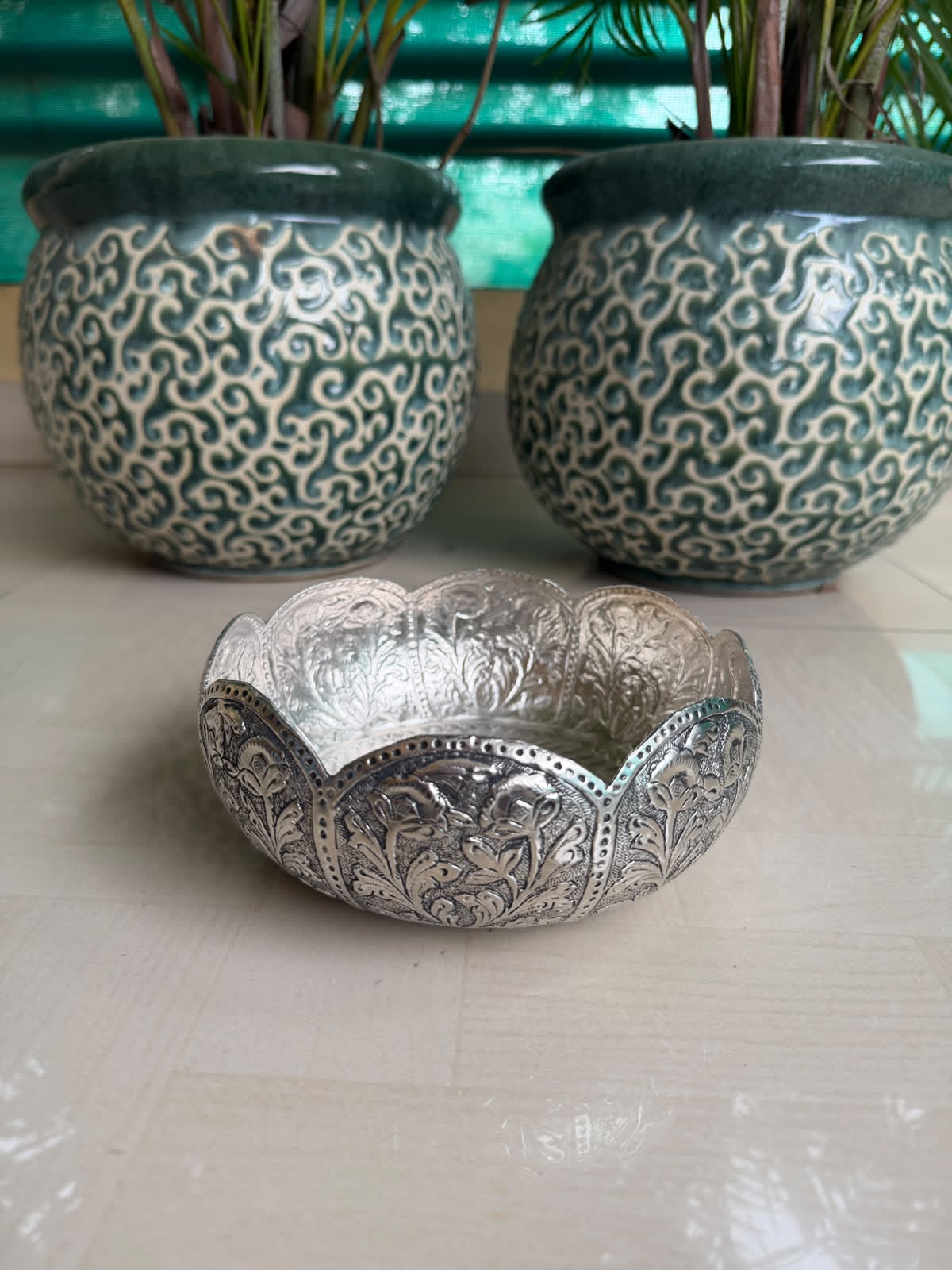 German Silver flower cut urli