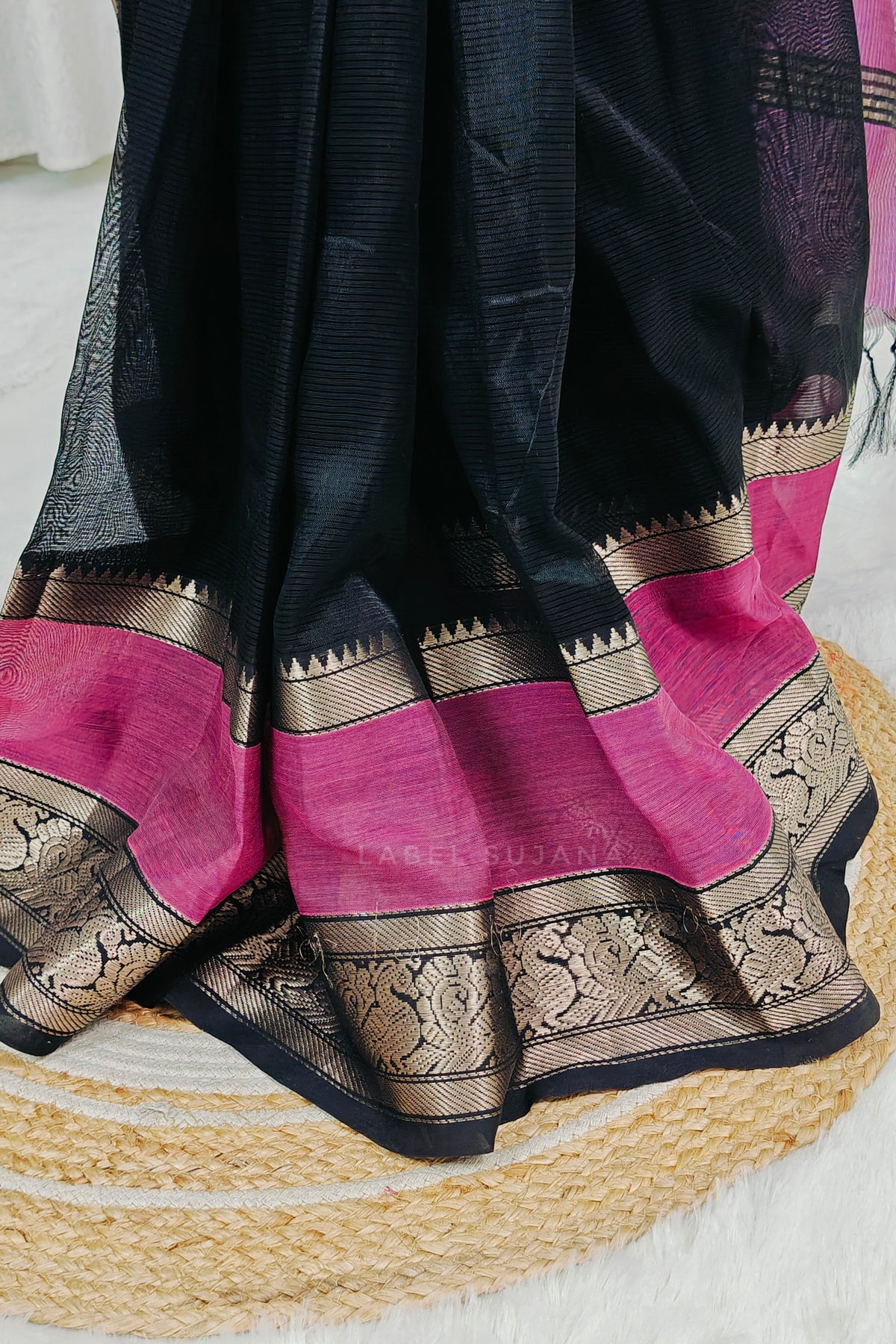 Black colour Pure Mangalagiri Handloom Kanchi Border Pattu Saree