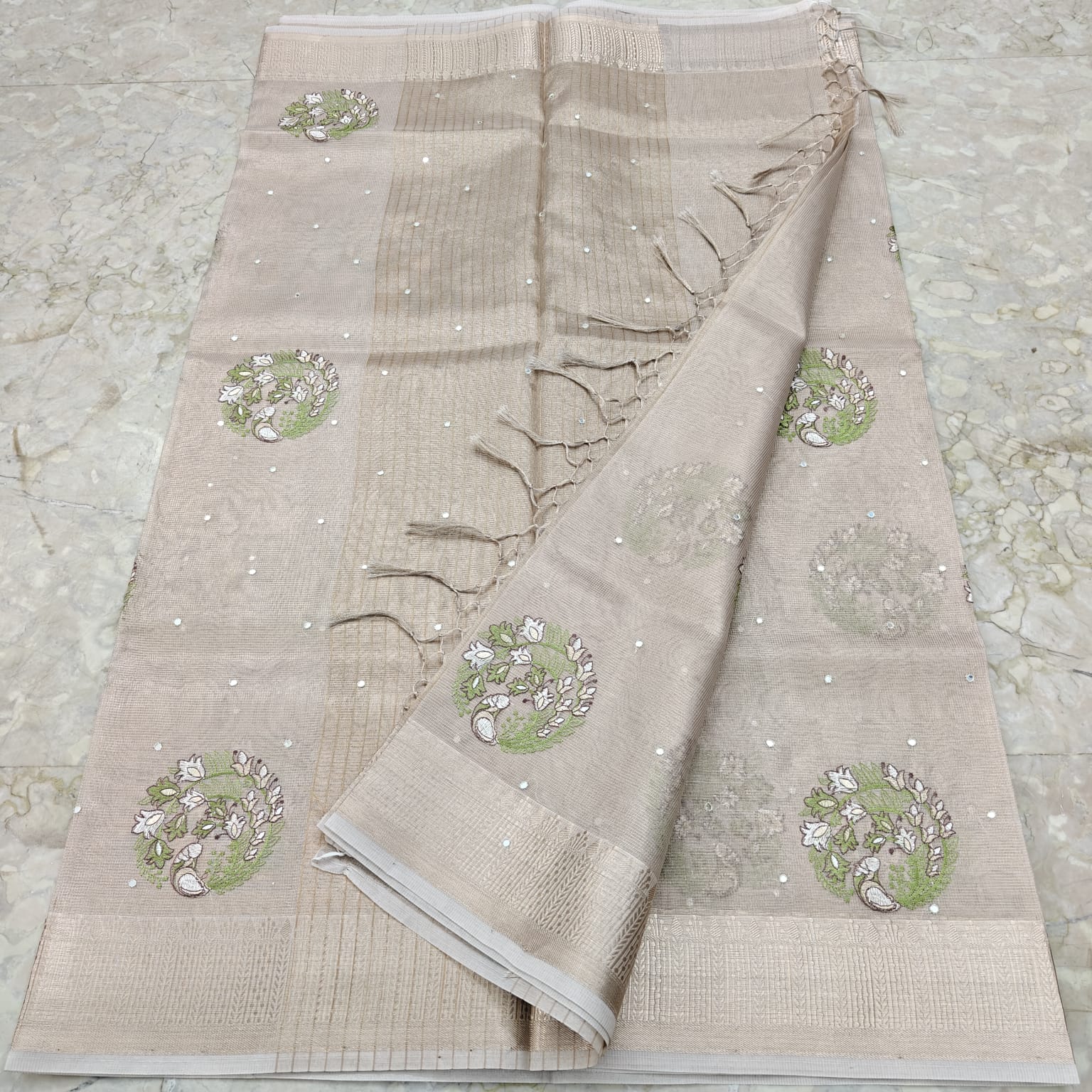 Beige 5