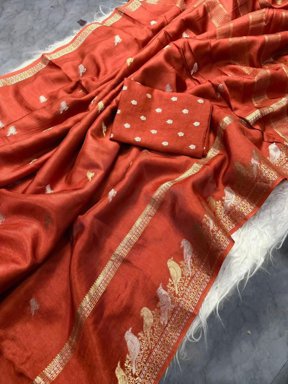 Rust orange 