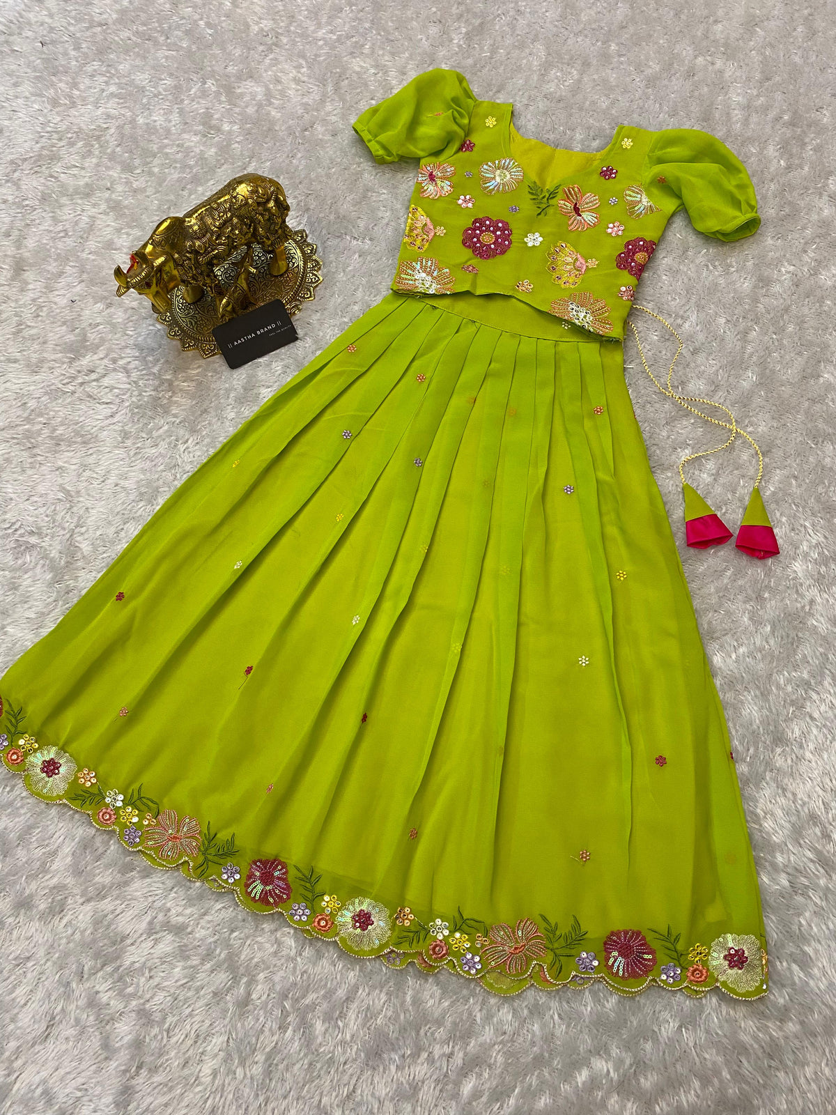 Parrot green 